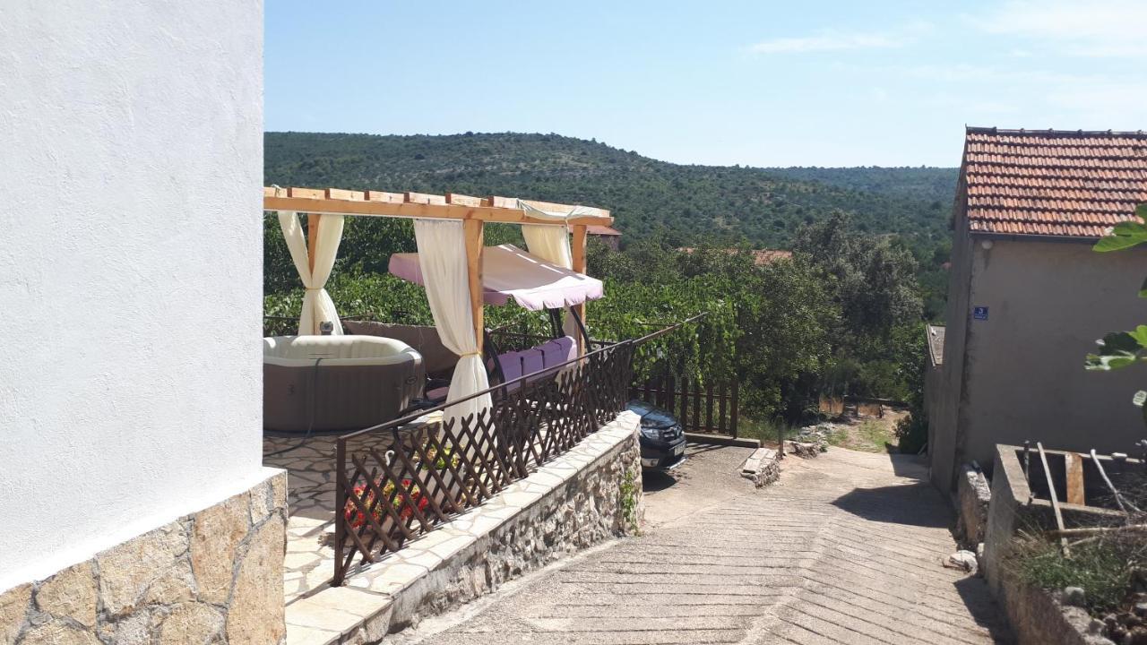 Luminaria Solis Vacation Home Rogoznica  Esterno foto